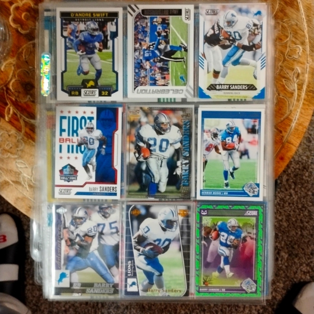 117 Detroit Lions Cards